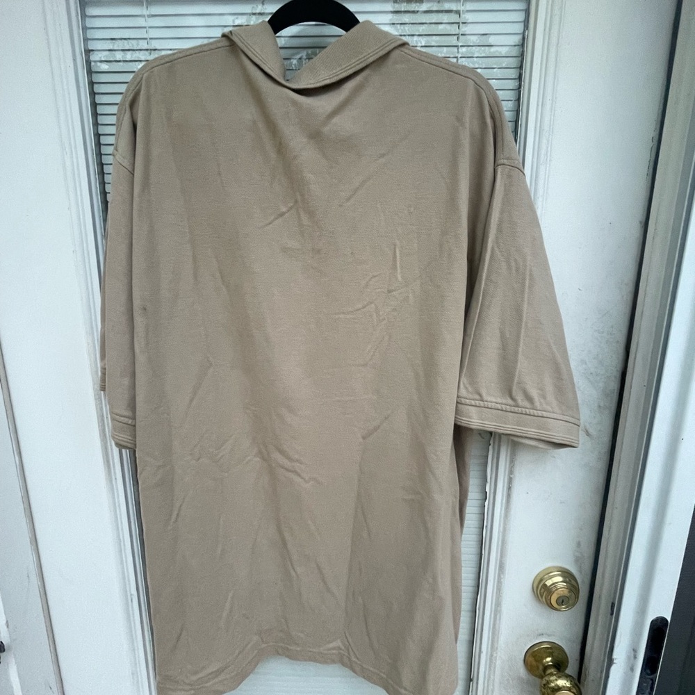 Corvette Embroidered Polo Shirt in Khaki - Picture 4 of 5